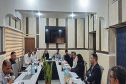 کارگروه پیشگیری از تب کریمه کنگو با مشارکت دهیاران شمال میناب تشکیل جلسه داد